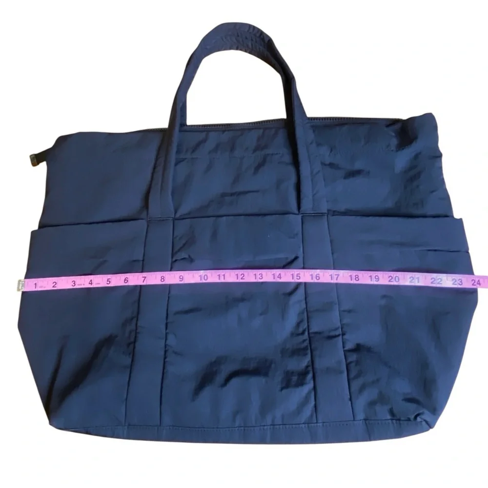 Lululemon Black Nylon Weekender Laptop Gym Tote Multi Pocket Bag - Picture 4 of 12